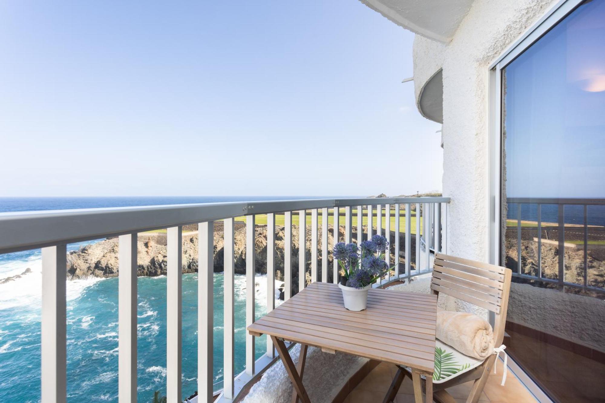 Cozy Seafront Studio With Balcony & Ocean Views San Marcos  Exterior foto
